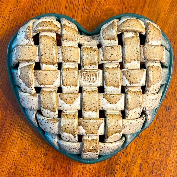 River Hill Art Pottery woven clay heart dish basket made in the USA - Picture 7 of 7